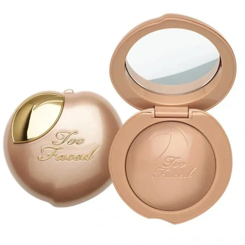 Too Faced Peach Frost Melting Powder Highlighter in Happy Face New in box